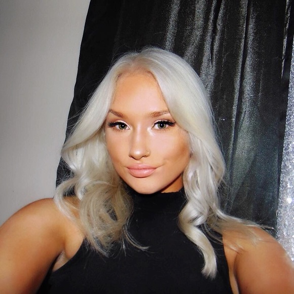 Meet your Posher, Robin - Picture 1 of 1